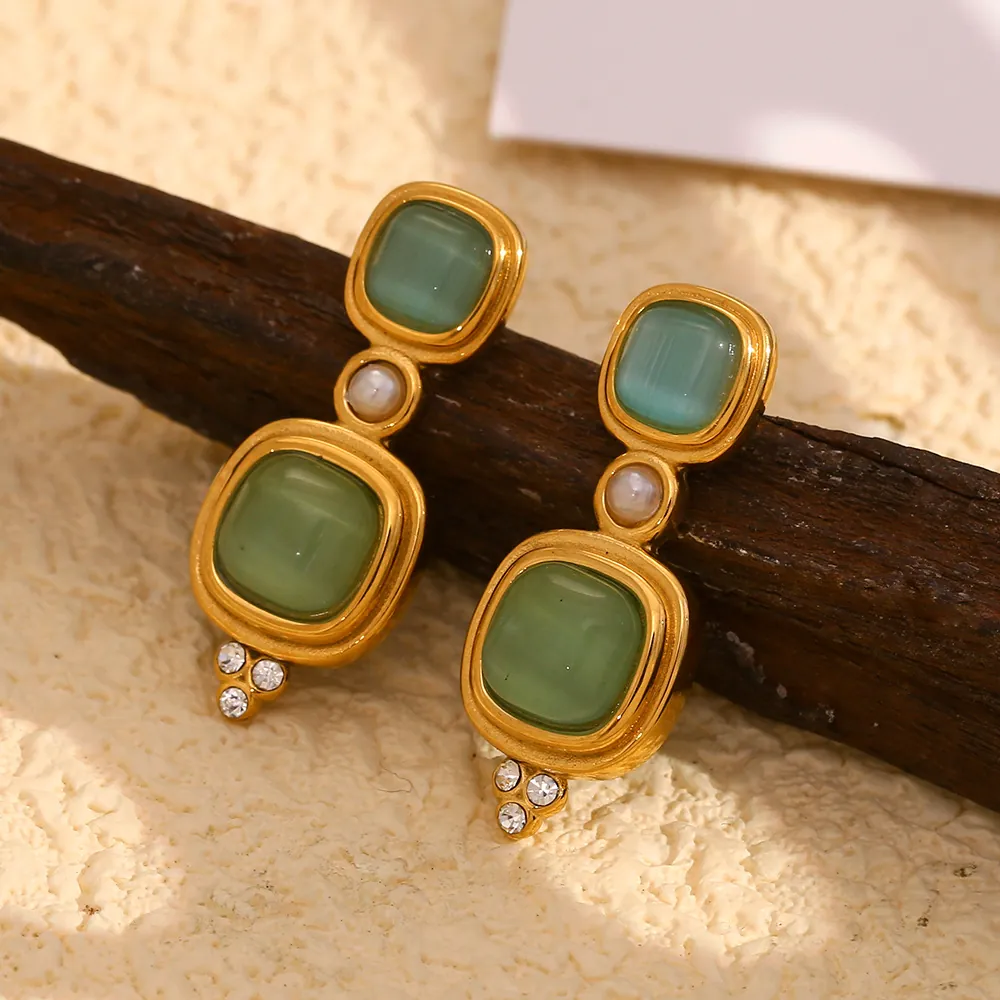 Boucles D'oreilles Puces Carrées Pierre Oeil De Chat Vert Style Français Vintage Acier Inoxydable Plaqué Or Avec Faux Künstliche Perle Femmes