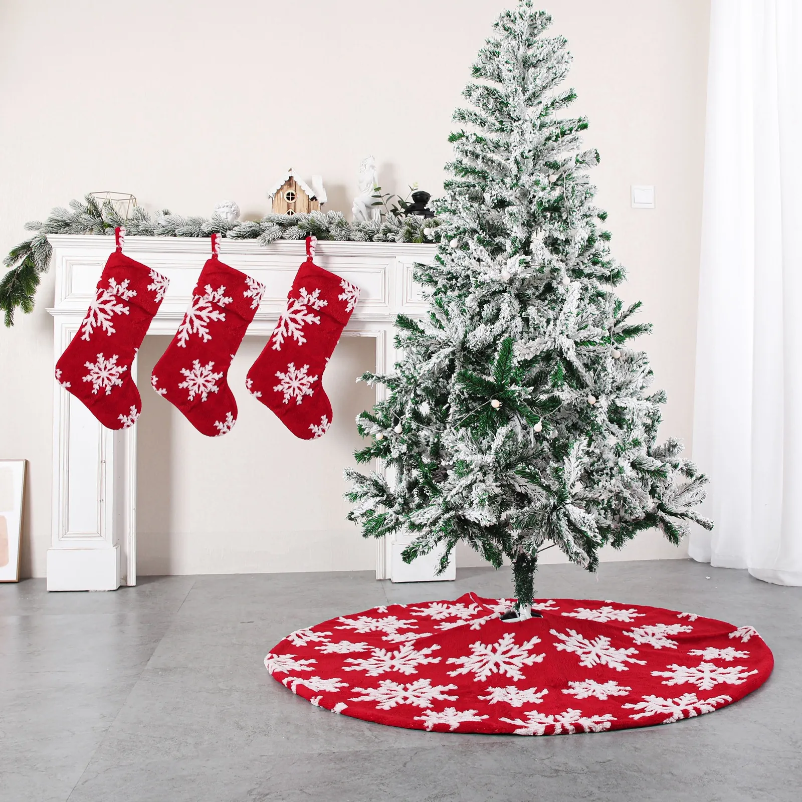 Christmas Tree Skirt And Stocking Set Plush Fleece Red White Snowflake Pattern Tree Base Mat Holiday Home Decoration
