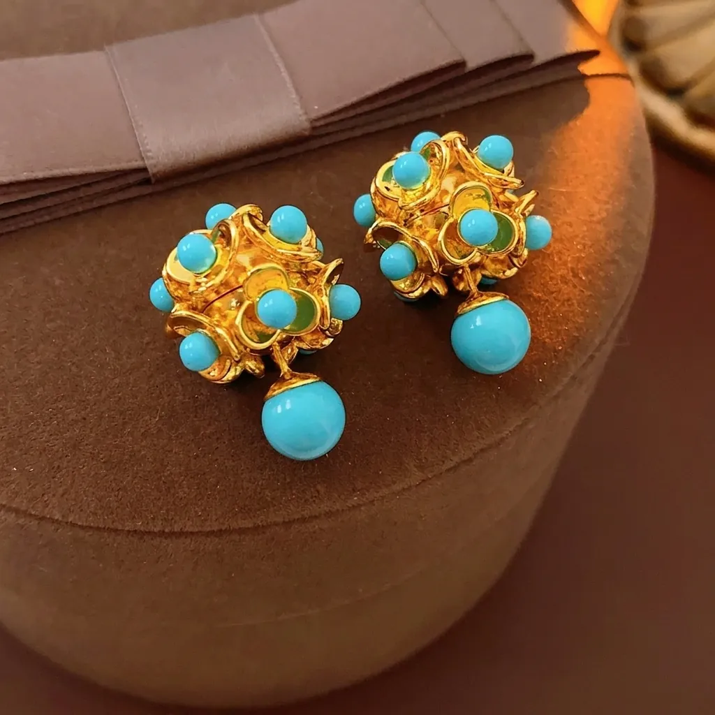 Boucles D'oreilles Vintage À Fleurs Sphériques Avec Earring Post En Argent 925 Et Perles De Résine Turquoise