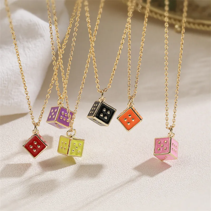 Collana Con Ciondolo A Dado In Rame Smaltato Per Donna Catena Per Clavicola Dorata Design A Cuore Gioielli