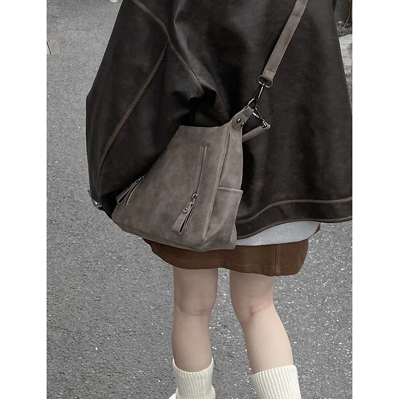 Retro Hobo Shoulder Bag Large Capacity PU Leather Suede Texture Vertical Zipper Commute Daily Casual Women