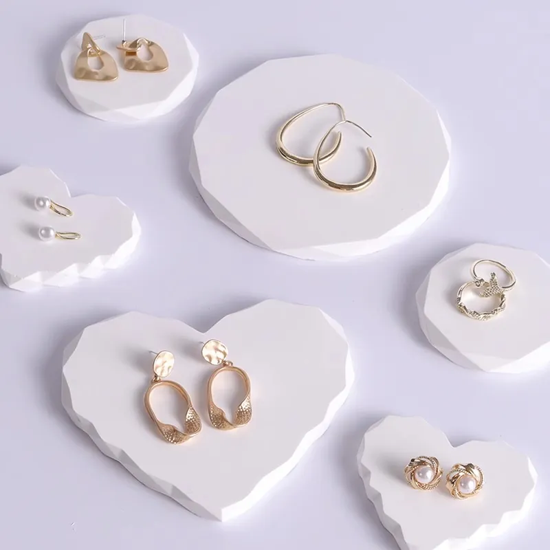 Minimalist Geometric Plaster Jewelry Display Stand Heart Round White Gypsum Photography Props For Earrings Rings
