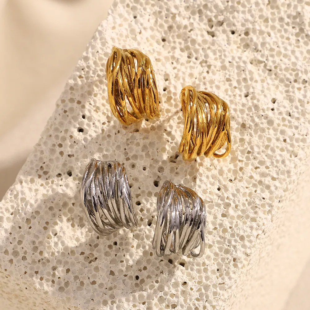 Orecchini a Lobo a Forma di C Cavi Placcati Oro 18K Acciaio Inossidabile Geometrico Linea Avvolta Retro Moderno