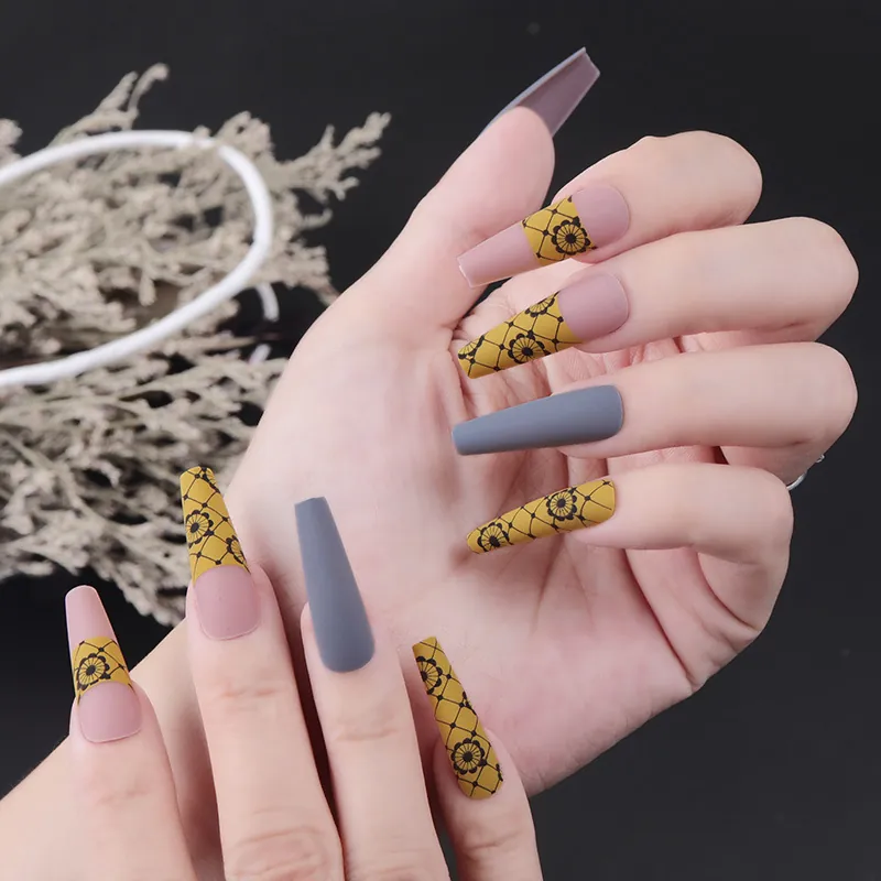 Long Coffin Press On Nails Matte ABS Plastic Contrast Color Flower Lace Pattern False Nails For Women Girls