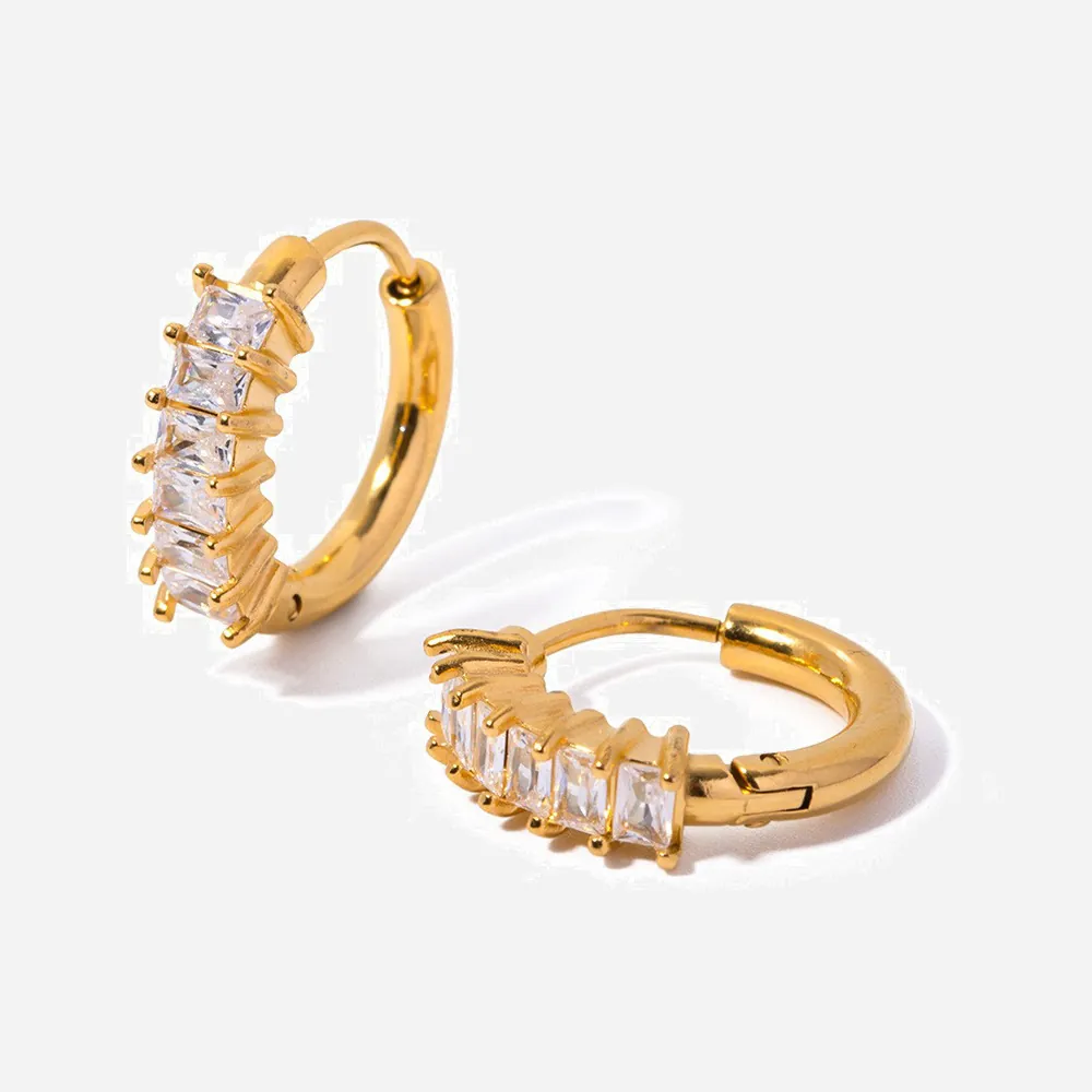 Créoles Vintage Plaqué Or 18K Acier Inoxydable Avec Zircone Baguette Pour Femmes Bijoux De Mode Simples