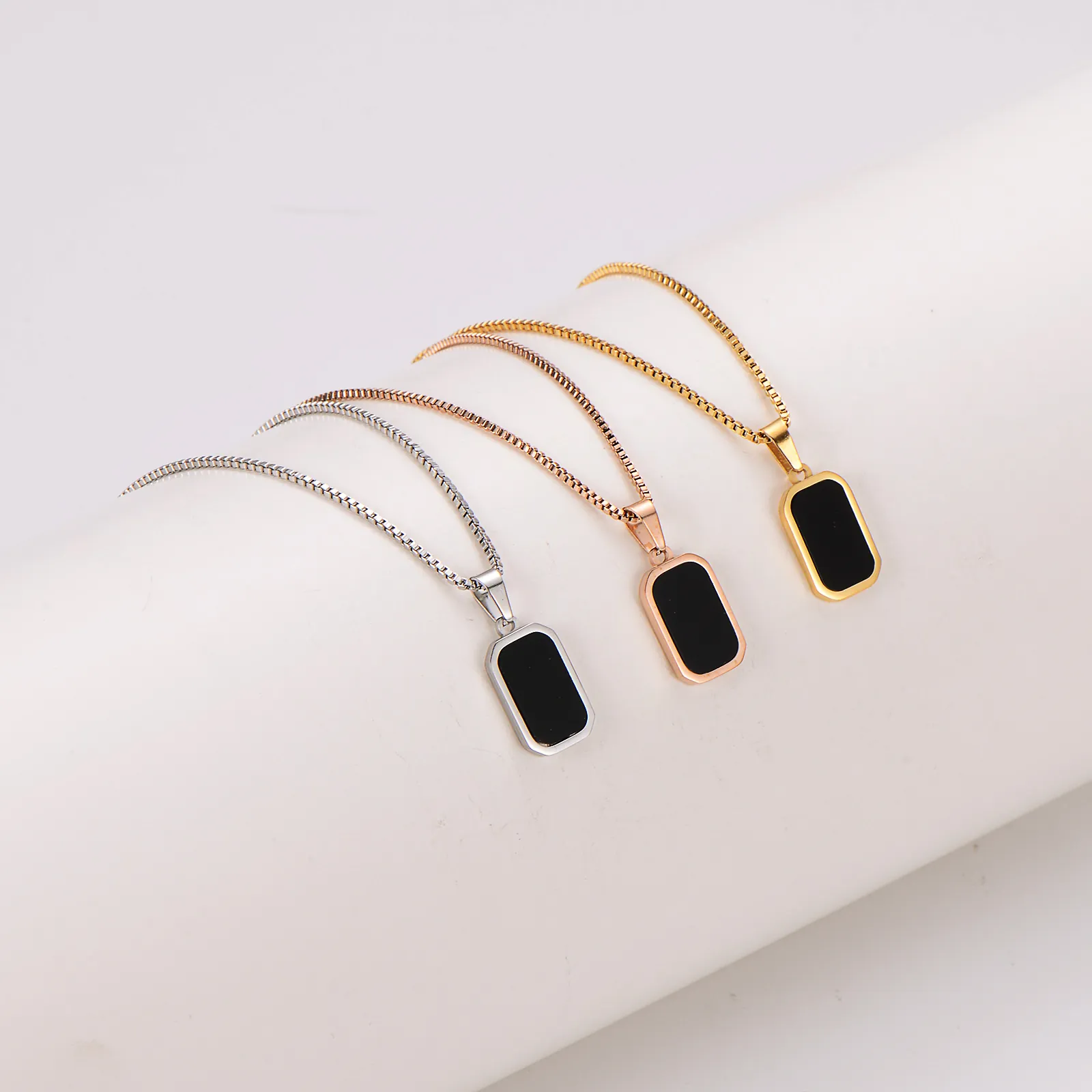 Stainless Steel Rectangle Pendant Necklace For Women Black Geometric Double Sided Minimalist Box Chain Jewelry