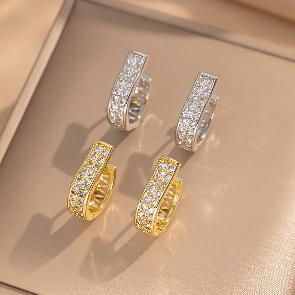 Orecchini A Cerchio Huggie In Rame Placcato Oro Con Doppia Fila Di Zirconi Gioielli Di Lusso Per Donna