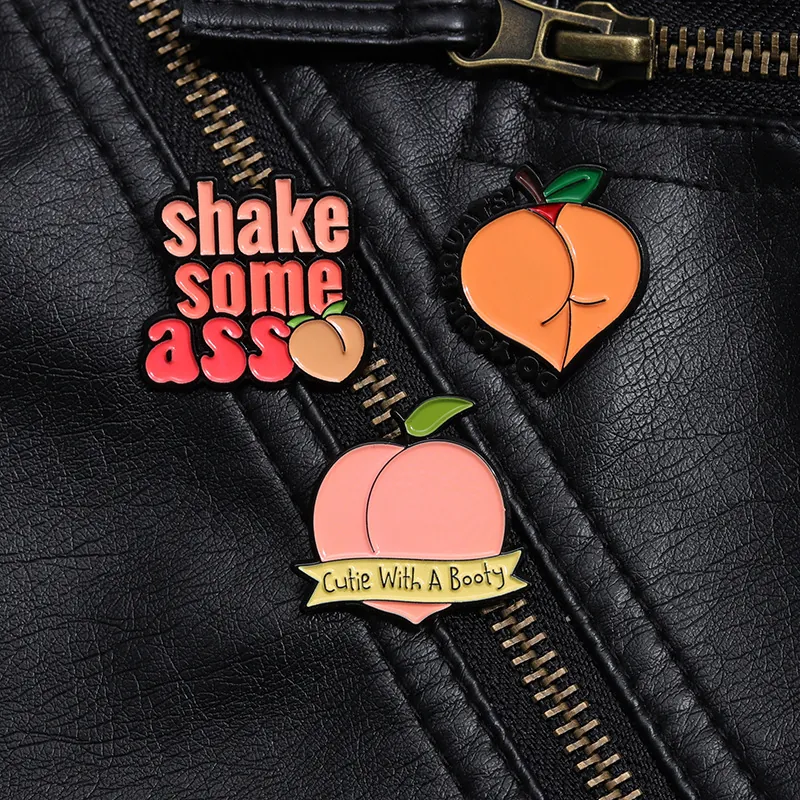 Funny Peach Enamel Pins Humorous Shake Some Ass Cutie With A Booty Brooch Alloy Badge For Denim Jacket Backpack Accessory