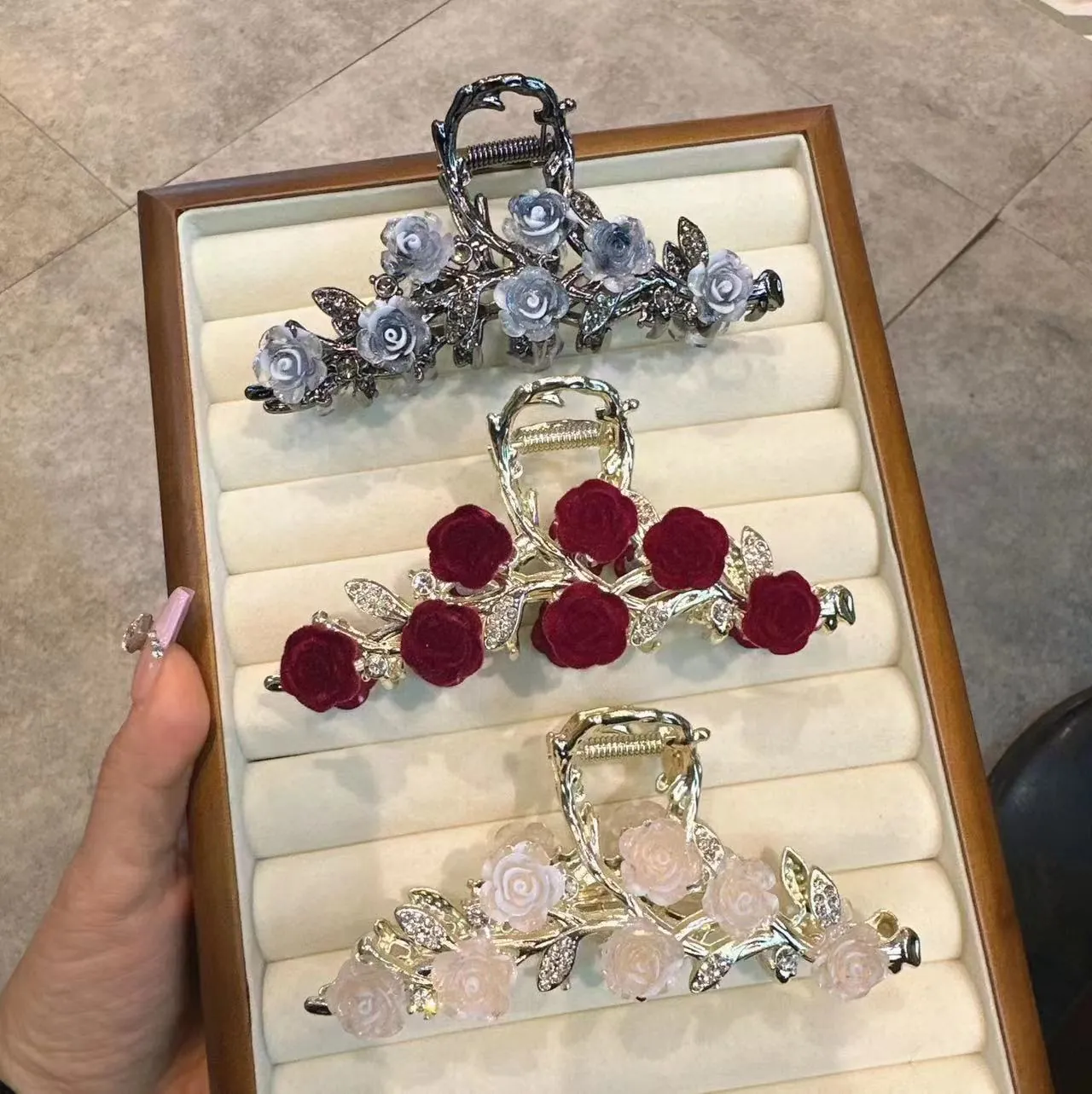 Elegant Rose Flower Hair Claw Clip For Women Alloy Rhinestone Velvet Floral Hair Accessories Large Shark Clip