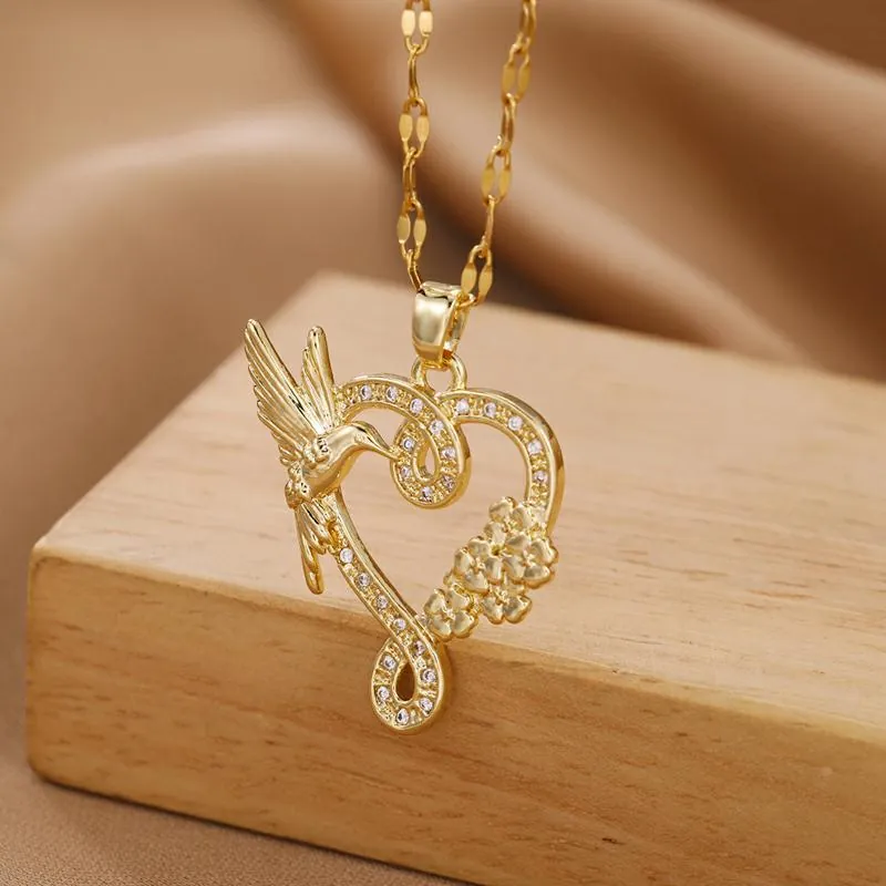 Hummingbird Heart Pendant Necklace Gold Plated Titanium Steel Chain Copper Cubic Zirconia Jewelry For Women