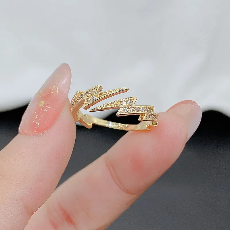 Korean Fashion Lightning Gold Plated Rhinestone Open Ring Adjustable Geometric Finger Jewelry For Women Daily Dating Accessories