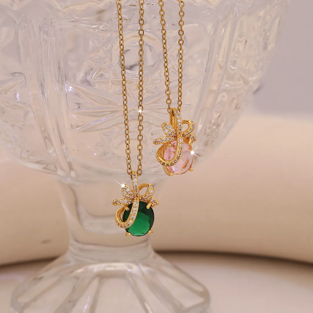 Elegante Collana Con Ciondolo A Zucca Donna Rame Placcato Oro 18K Zircone Fiocco Catena Per Clavicola Gioielli