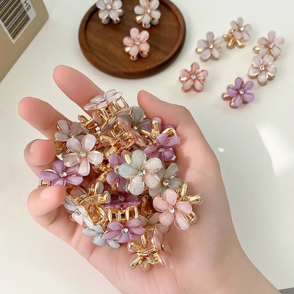 Mini Flower Hair Claw Clips Resin Alloy Rhinestone Five Petal Small Hairpin Sweet Korean Style Women Girls