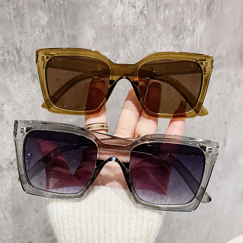 Modieuze Vierkante Oversized Zonnebril Voor Dames UV400 Bescherming PC Frame Retro Street Style Outdoor Reizen Brillen