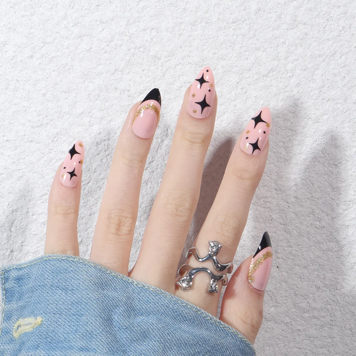 French Press On Nails Long Stiletto Fake Nails Pink With Black Star Pattern Gold Glitter False Nails For Women