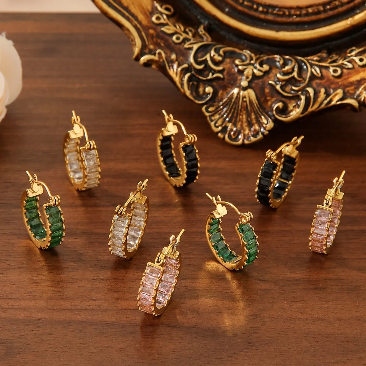18K Gold Plated Stainless Steel Round Hoop Earrings For Women Retro Double Side Inlaid Rhinestone Geometric Hoop Earrings