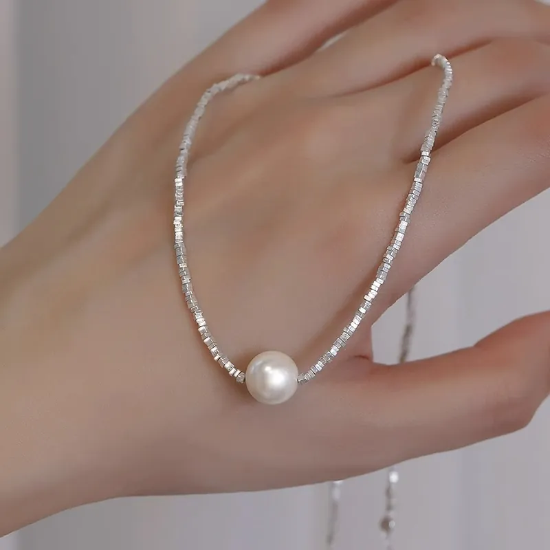 Elegant Artificial Pearl Pendant Necklace For Women Copper Silver Tone Smashed Beads Clavicle Chain French Style Minimalist Jewelry