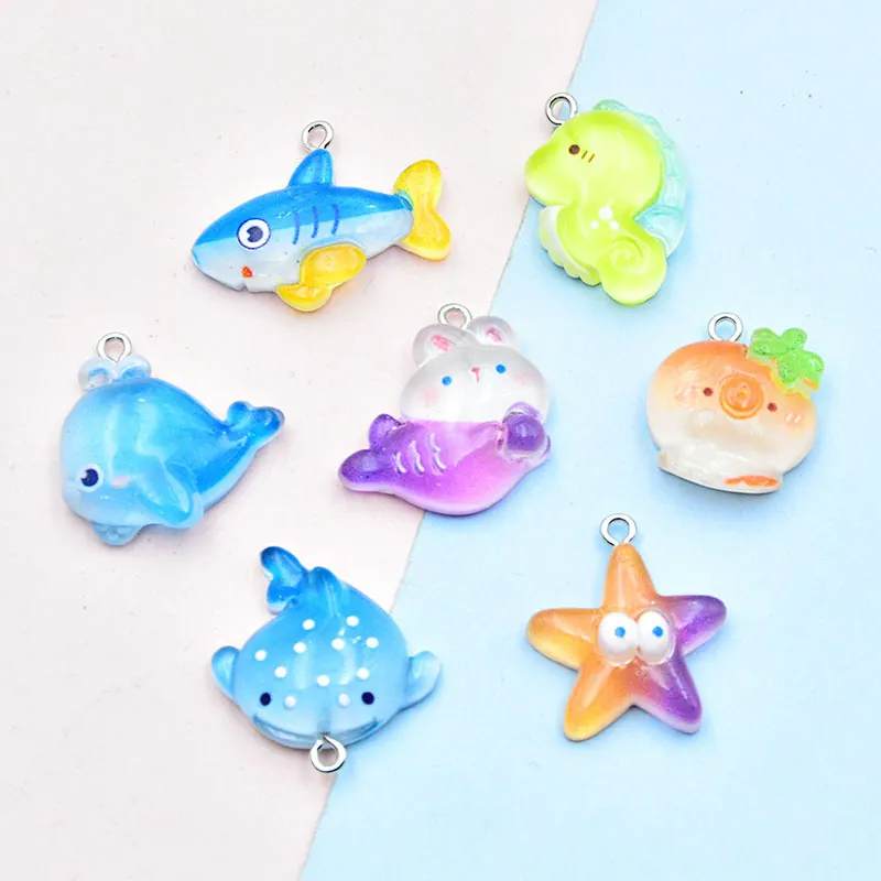 Resin Ocean Animal Keychain Pendants Cute Cartoon Whale Dolphin Starfish Seahorse For DIY Jewelry Making Crafts