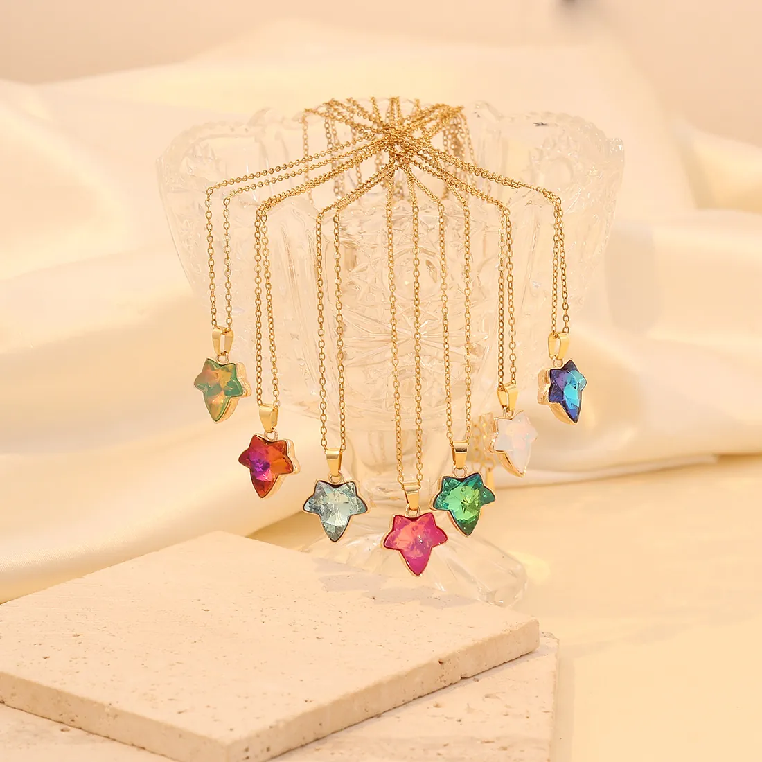 Collier Pendentif Feuille Erable Acier Inoxydable Verre Cristal Coloré Gradué Bijoux Mode Tendance élégants Pour Femmes