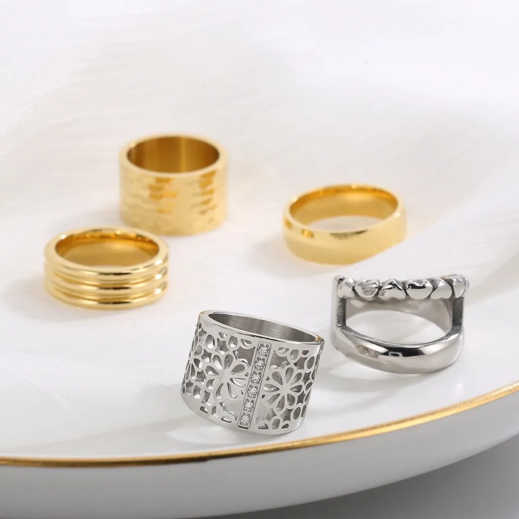 Geometrische Holle Ringen Roestvrij Staal 18K Verguld Bloemen Hart Gehamerd Textuur Mode-Sieraden Voor Vrouwen