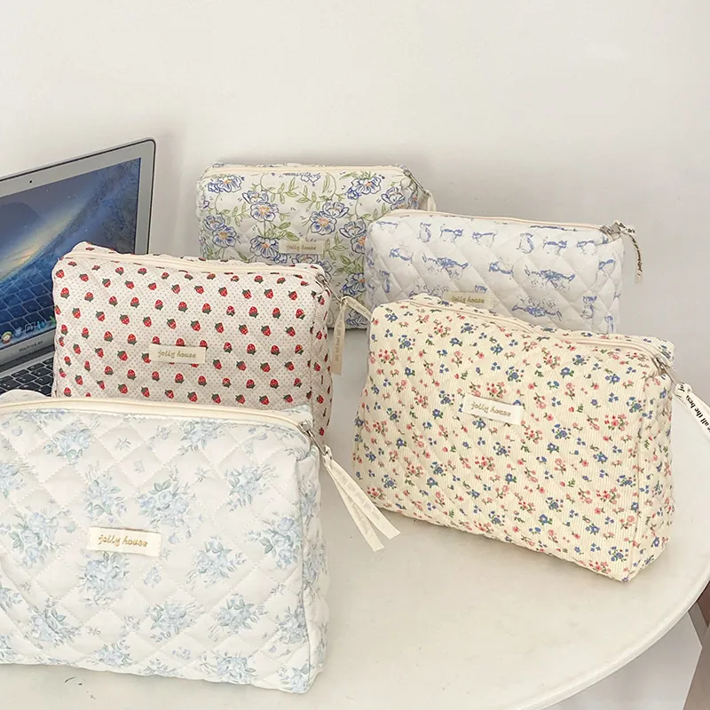Borsa Per Trucco Trapuntata Motivo Floreale Fragola Grande Capacità Organizzatore Per Cosmetici Portatile Astuccio Da Viaggio Per Donne