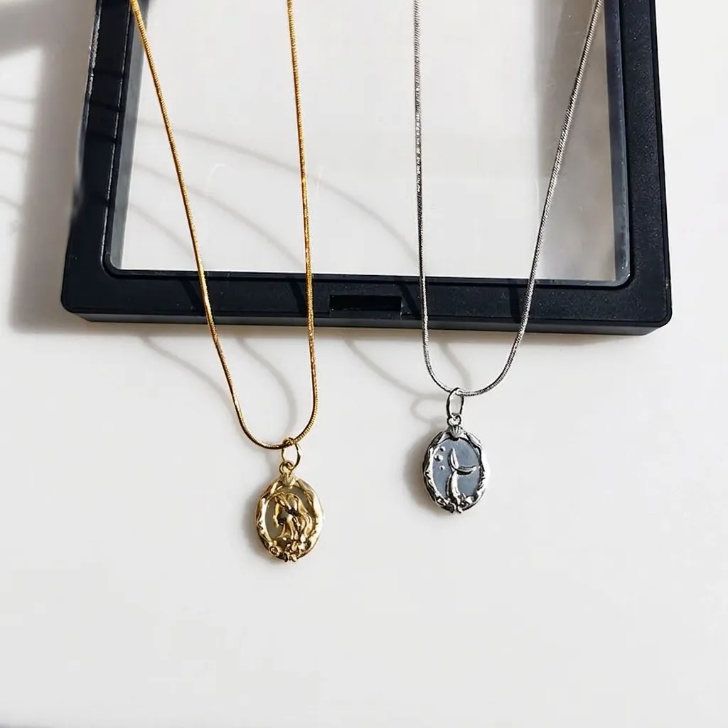Vintage Stainless Steel Mermaid Relief Pendant Necklace For Women Gold Silver Plated Embossed Coin Snake Chain Jewelry