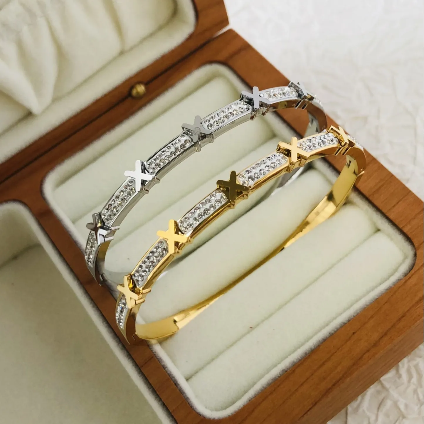 Stainless Steel X Letter Narrow Bangle For Women Gold Silver Plated Rhinestone Inlaid Hinged Cuff Bracelet Jewelry