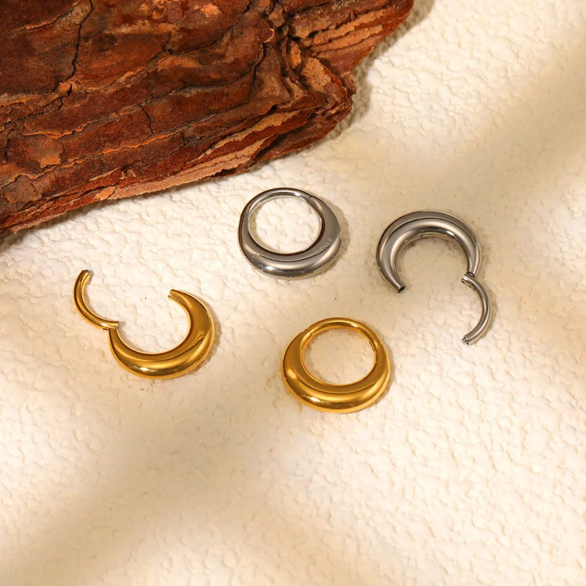Septum Nose Ring 316L Stainless Steel Crescent Elliptical Hinge Clicker Seamless Body Piercing Jewelry Unisex