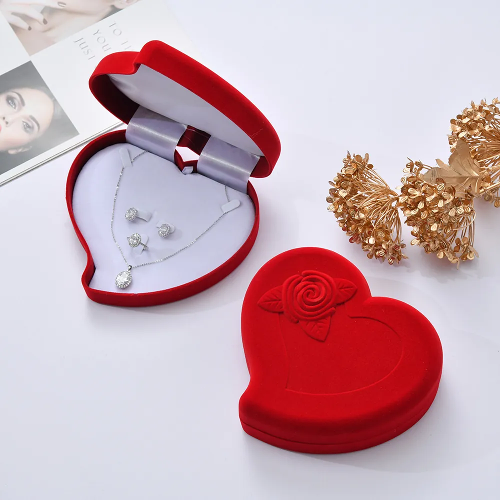 Heart Shaped Jewelry Box Velvet Flocked Rose Embossed Gift Packaging Case For Necklace Earrings Rings Elegant Novelty