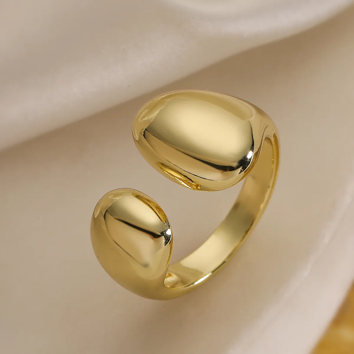 Minimalistischer Geometrischer Offener Ring Gold Plattiert Kupfer Verstellbar Fingerband Mode Accessoire Für Damen