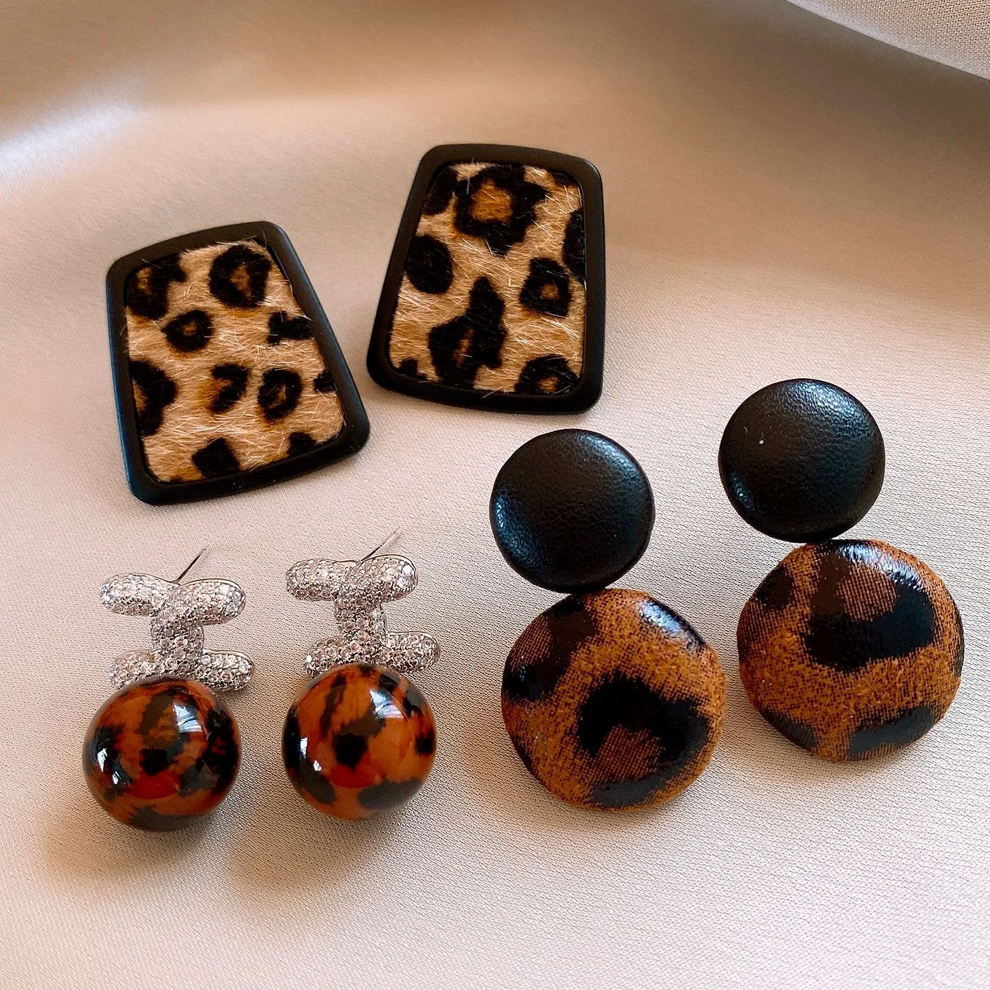 Runde Leopard Print Ohrstecker Mit Silbernem Ohrstecker Kunstleder Retro Maillard Stil Schmuck Für Damen