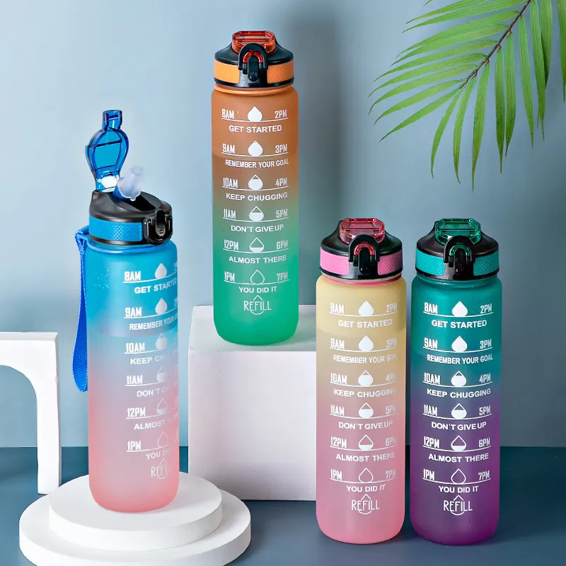 Gourde de Sport Dégradé Givré Avec Marqueur de Temps Phrases Motivantes Plastique Grande Capacité Étanche Gobelet Avec Paille Et Dragonne Pour Fitness Plein Air Gym