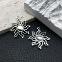 5-star customer review photo by E*****o, image 4 of 10 for Zinc Alloy Gothic Heart Cross Charms For Jewelry Making