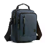4-Sterne-Kundenbewertungsfoto von N*****l, Bild 2 von 4 für Gesteppte Nylon Crossbody Brusttasche Mit Kopfhörerloch Damen