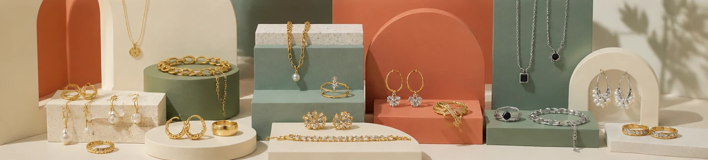Nolia & Clasp